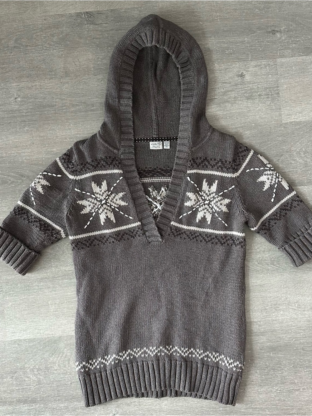 Esprit Grey Hooded V-Neck Sweater with White Snowflake Cottagecore